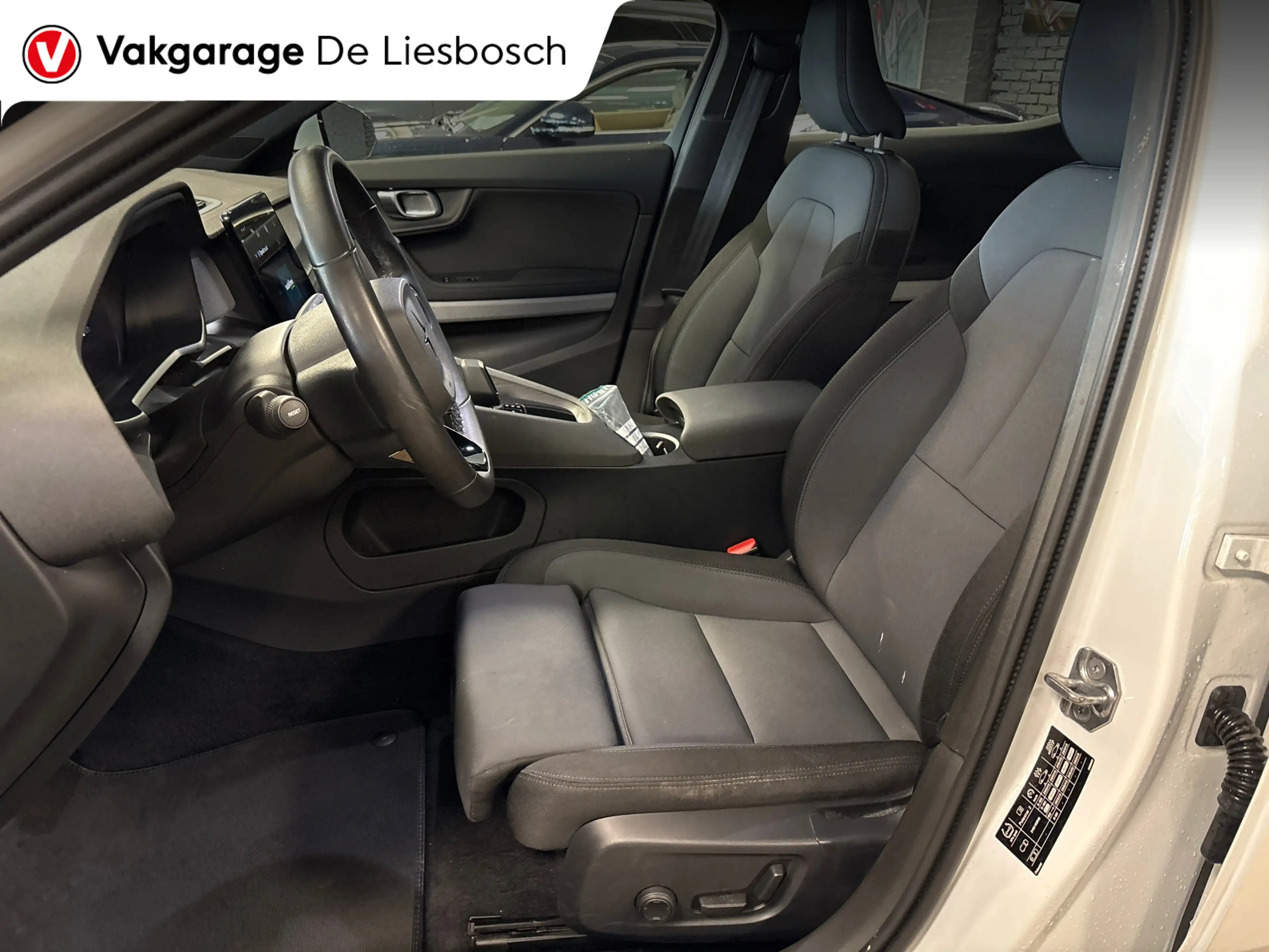 Polestar 2 Long Range Single Motor 78 kWh/pano/trekhaak/harma — photo 11