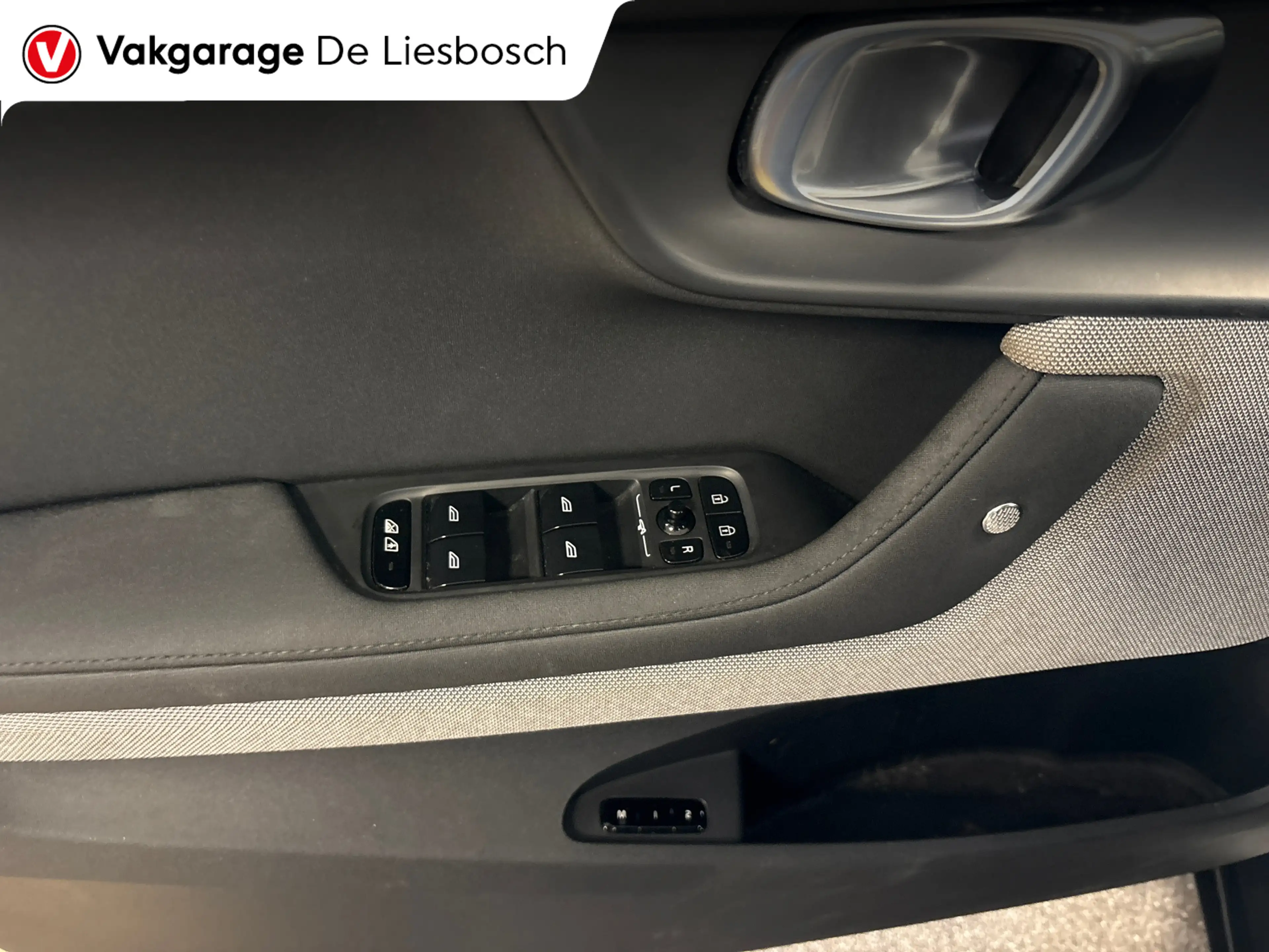 Polestar 2 Long Range Single Motor 78 kWh/pano/trekhaak/harma — photo 13
