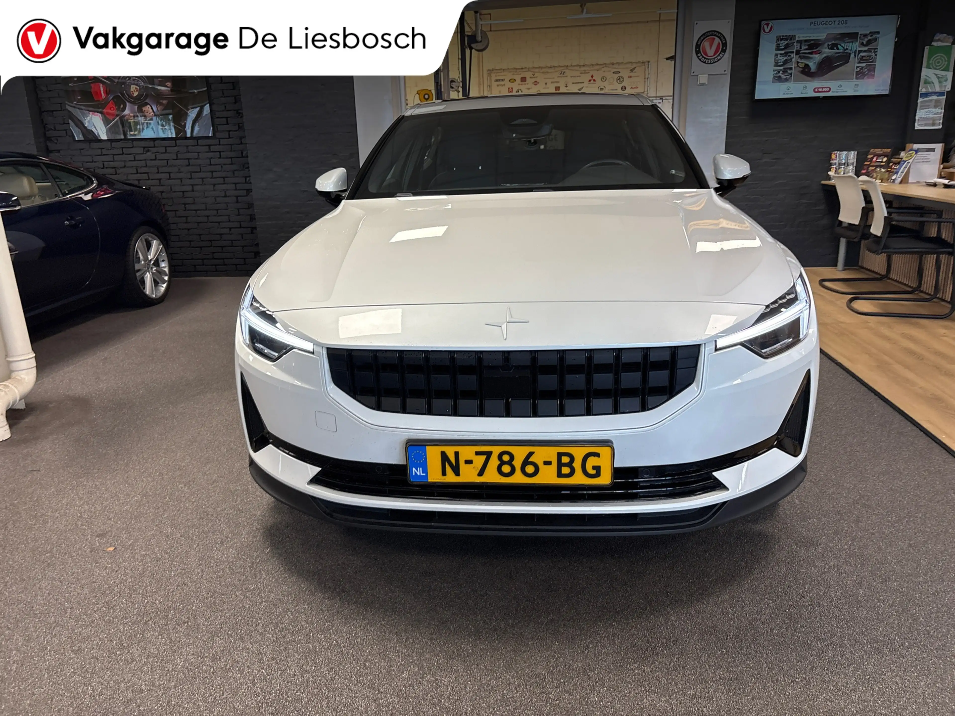 Polestar 2 Long Range Single Motor 78 kWh/pano/trekhaak/harma — photo 3
