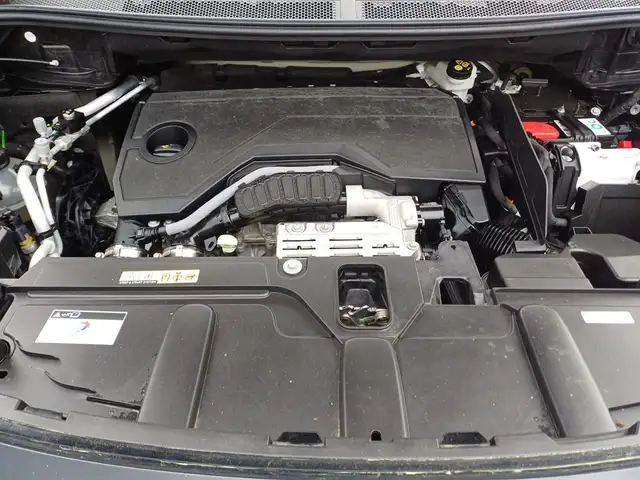 Peugeot 5008 view 5