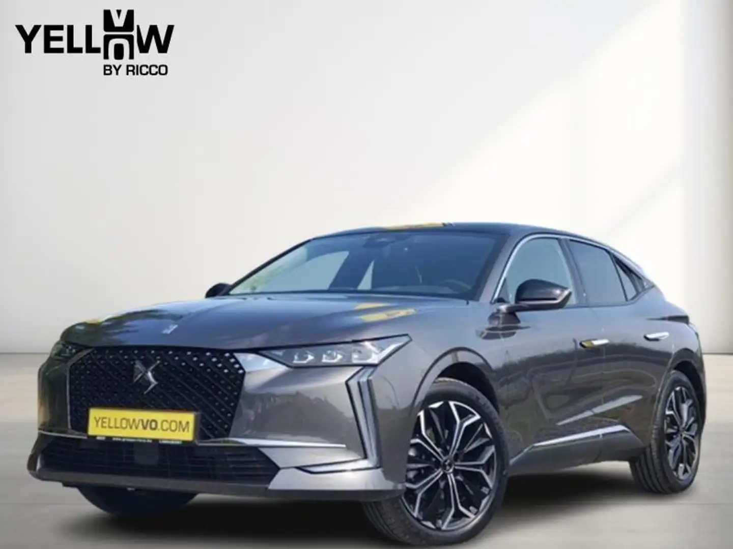 DS Automobiles DS 4 Opéra / 1.5 BlueHDI / EAT8 Gris - 1
