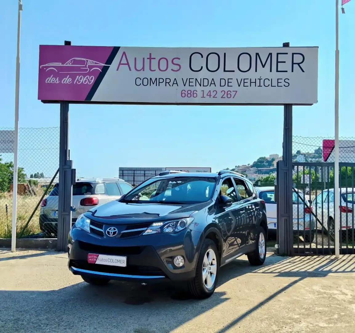 Toyota RAV 4 120D Advance 4x2 Gri - 2