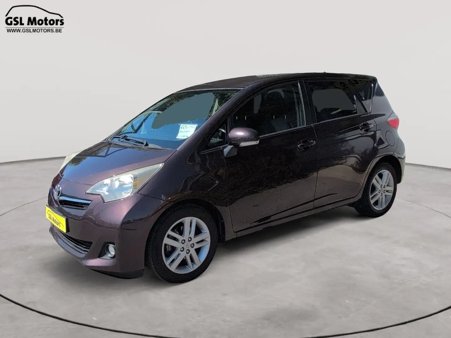 Toyota Verso-S 1.4 D4D 90cv mauve 06/13 Airco Caméra Bluetooth Violet - 1