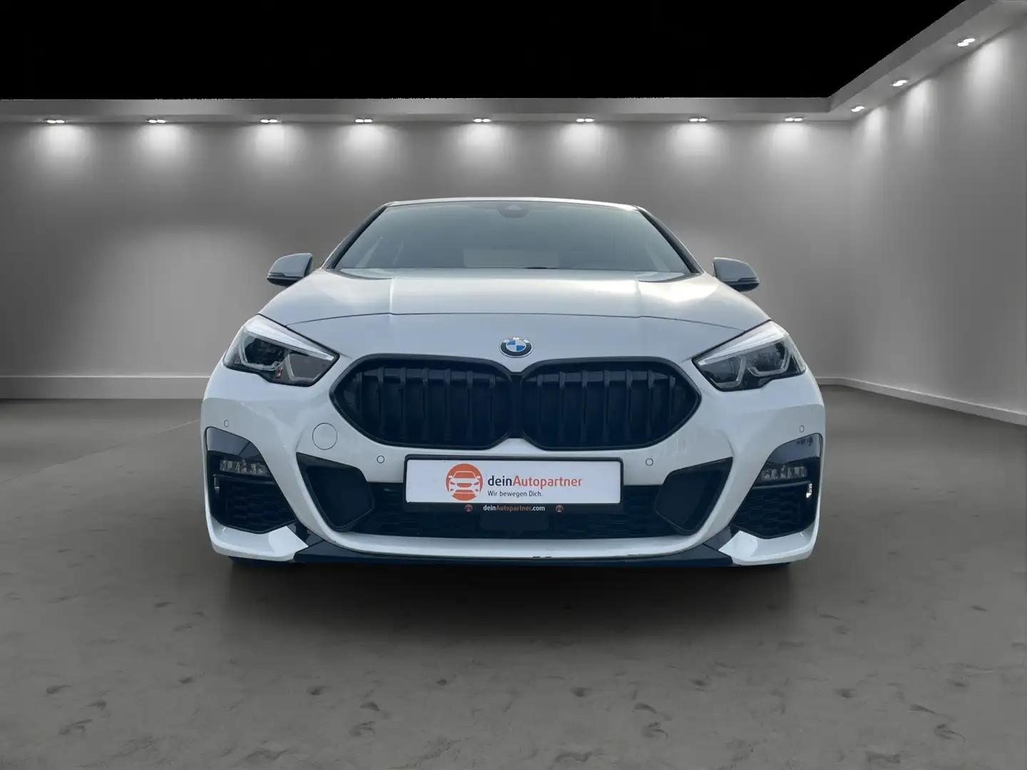 BMW 218 i GC M Sport AHK/LED/SHADOW LINE/LEDER Weiß - 2