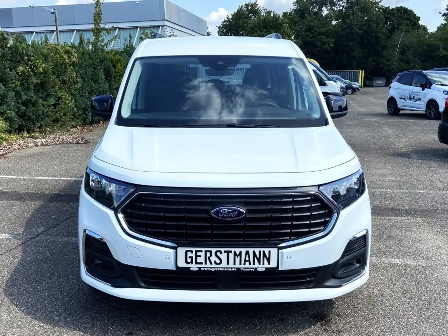 Ford Tourneo Connect Grand 2.0 EcoBlue Aut. TITANIUM Wit - 2