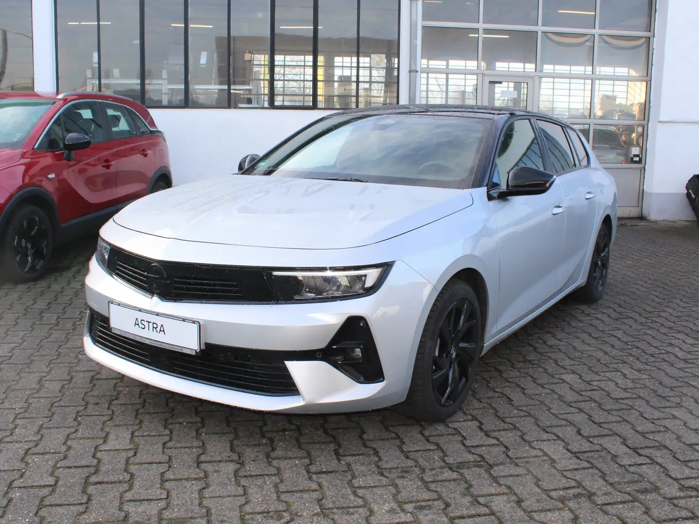 Opel Astra Sports Tourer GS Line Silber - 1