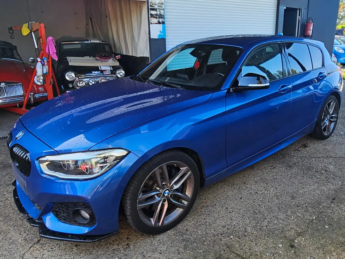 BMW 118 118i Aut. M Sport - 1