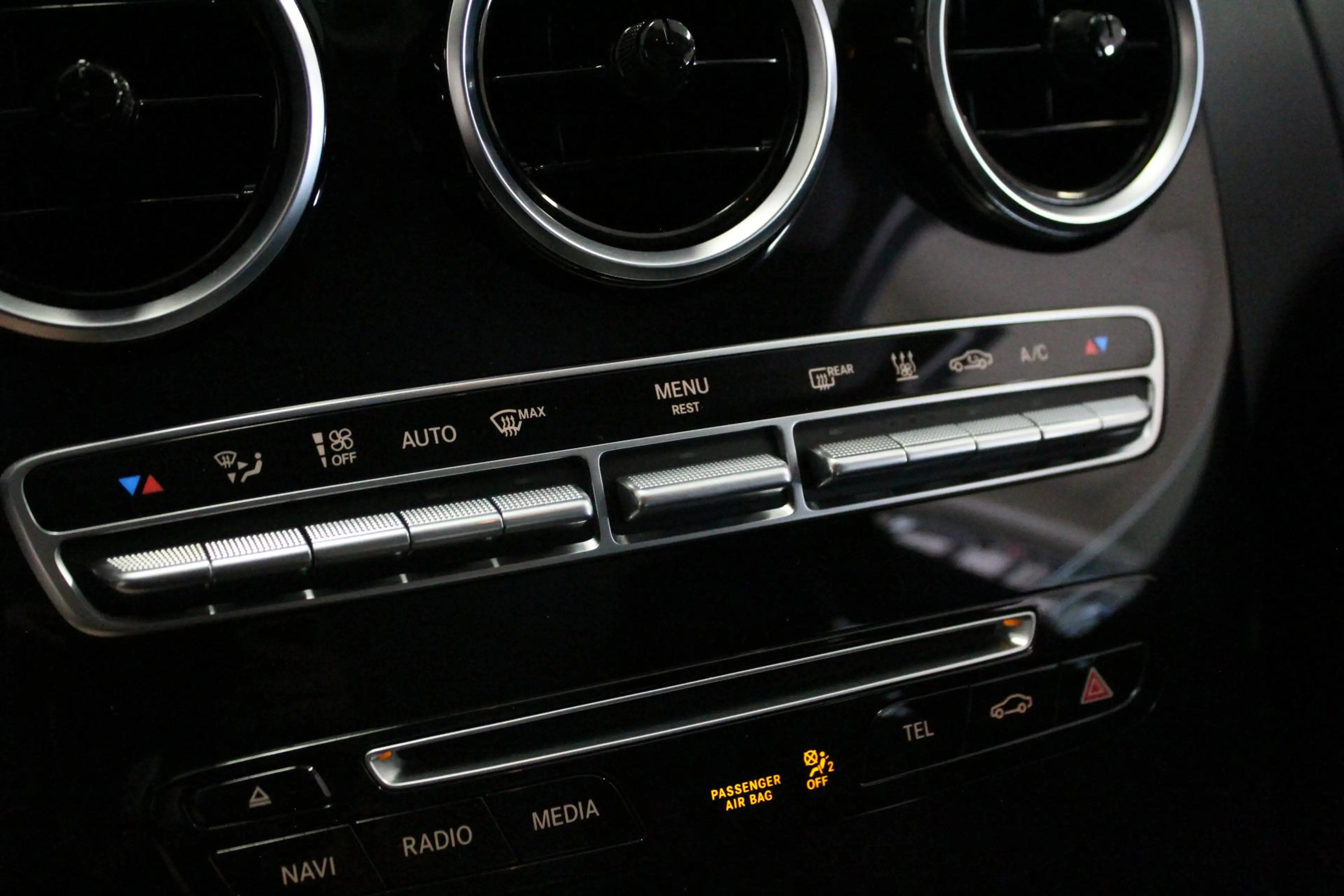 Mercedes-Benz C 350 e Business | NL-AUTO+N.A.P! | CLIMA | LUCHT-V | CR — photo 29