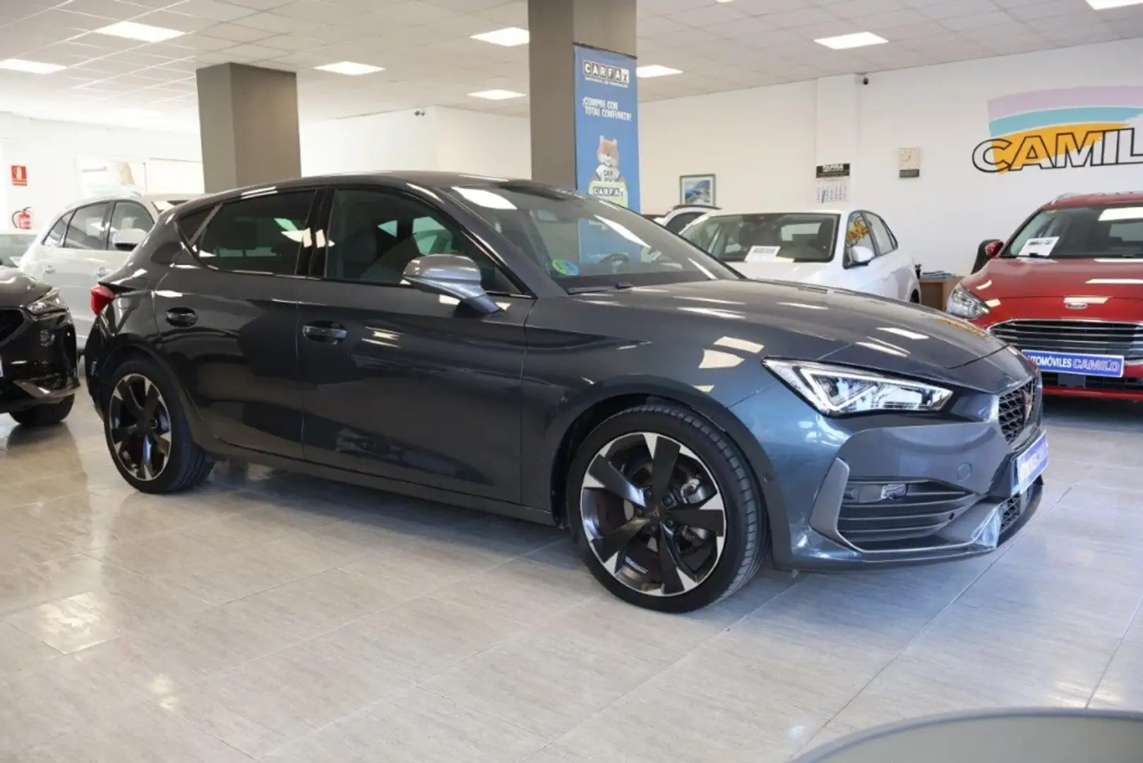 CUPRA Leon 1.5 ETSI DSG 110Kw Gris - 1