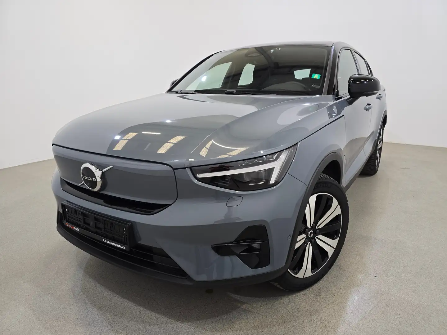 Volvo C40 C40 Recharge Twin Motor 408Hp First Edition AWD Grijs - 1