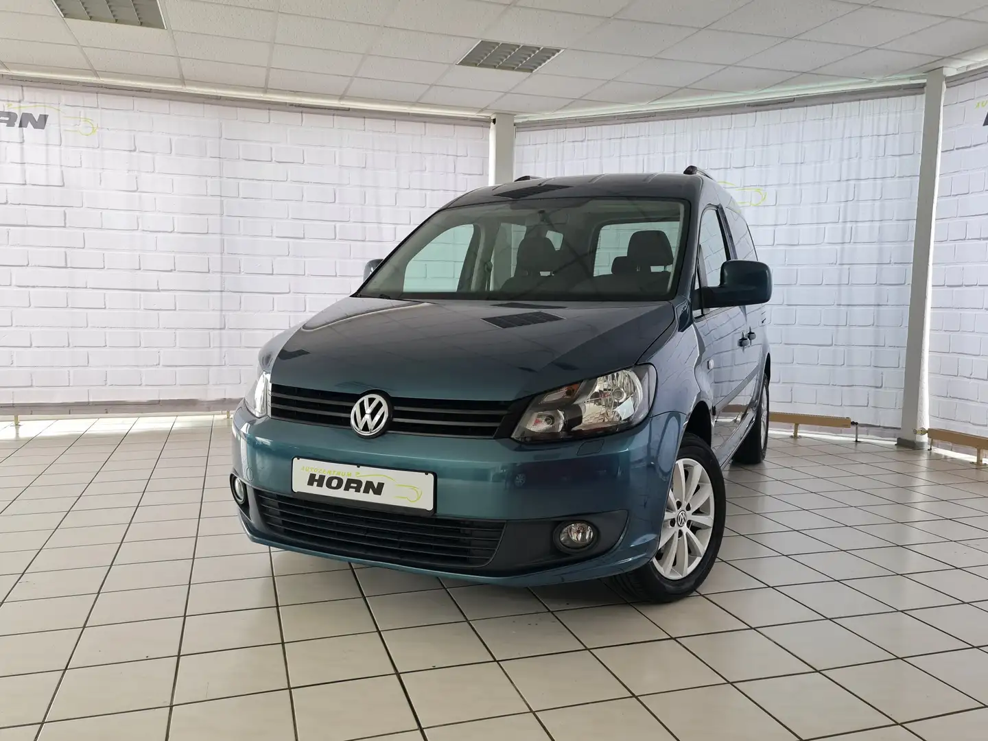 Volkswagen Caddy Team,unfallfrei, PDC, Klima,LMF,Scheckheftgepflegt Grün - 1