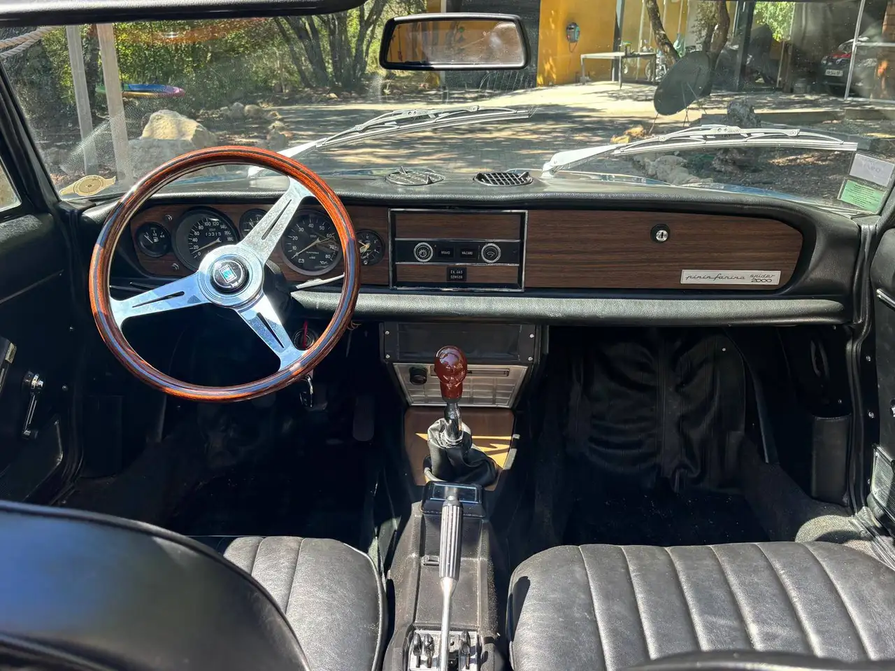 1981 Fiat 124 Spider 2000 injection, photograph 3