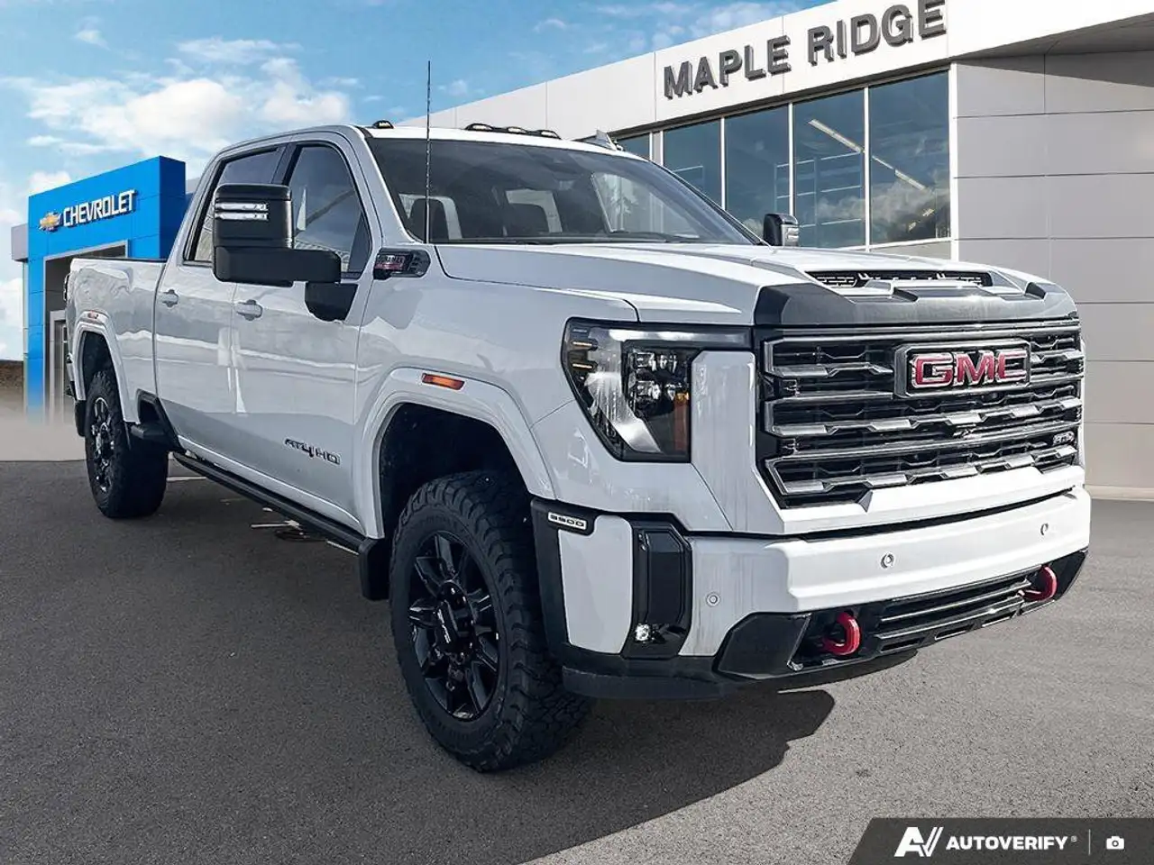 GMC Sierra 3500HD снимка GMC Sierra 3500HD