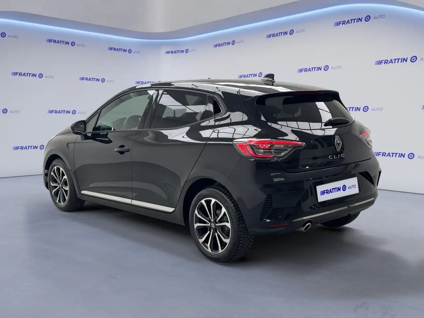 Renault Clio TCe 90 CV 5 porte Techno Nero - 2