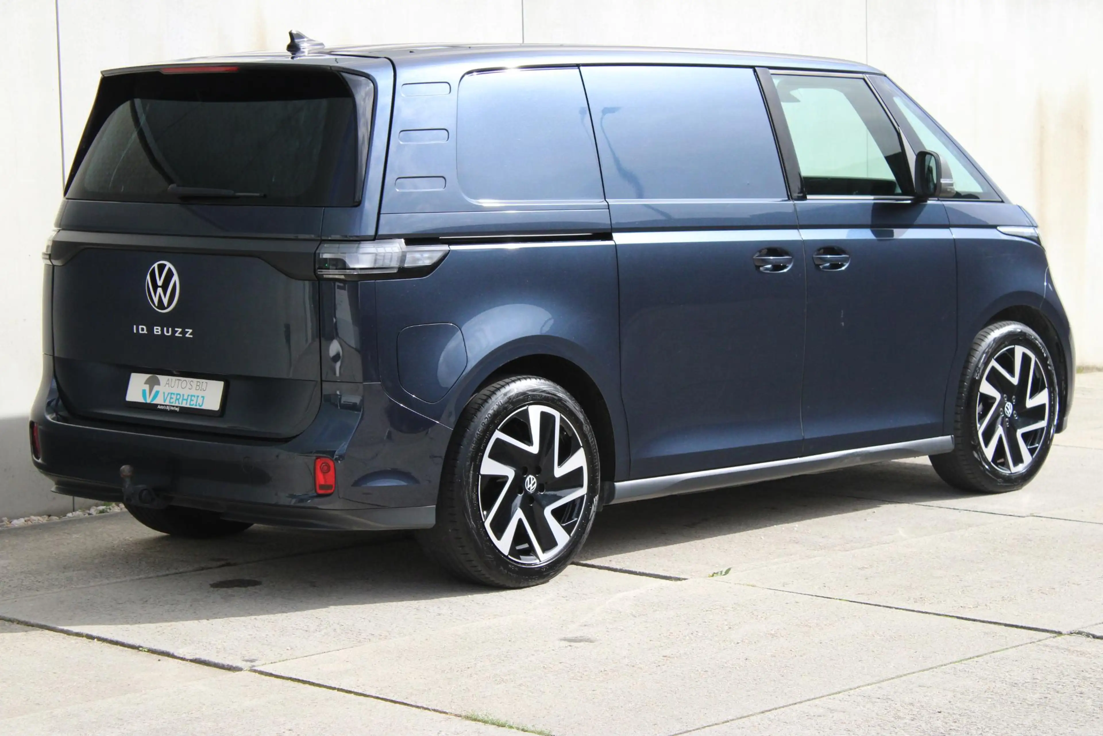 Volkswagen ID. Buzz Cargo Anniversary Edition 79 kWh / 204PK / 20" LM VELGEN — photo 4