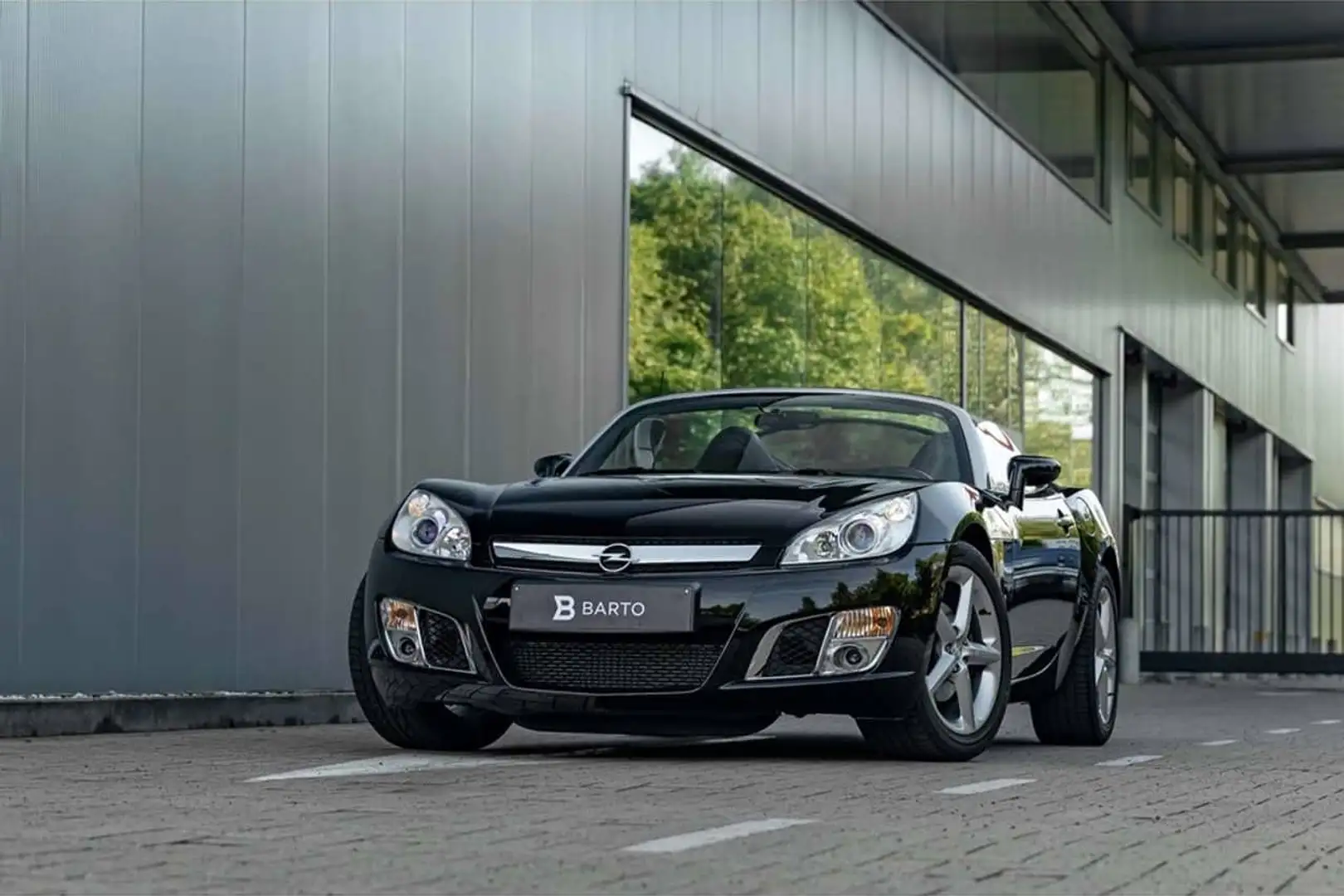 Opel GT 2.0 Turbo 264pk | Airco | Leder | Auto. Lichten... Zwart - 1