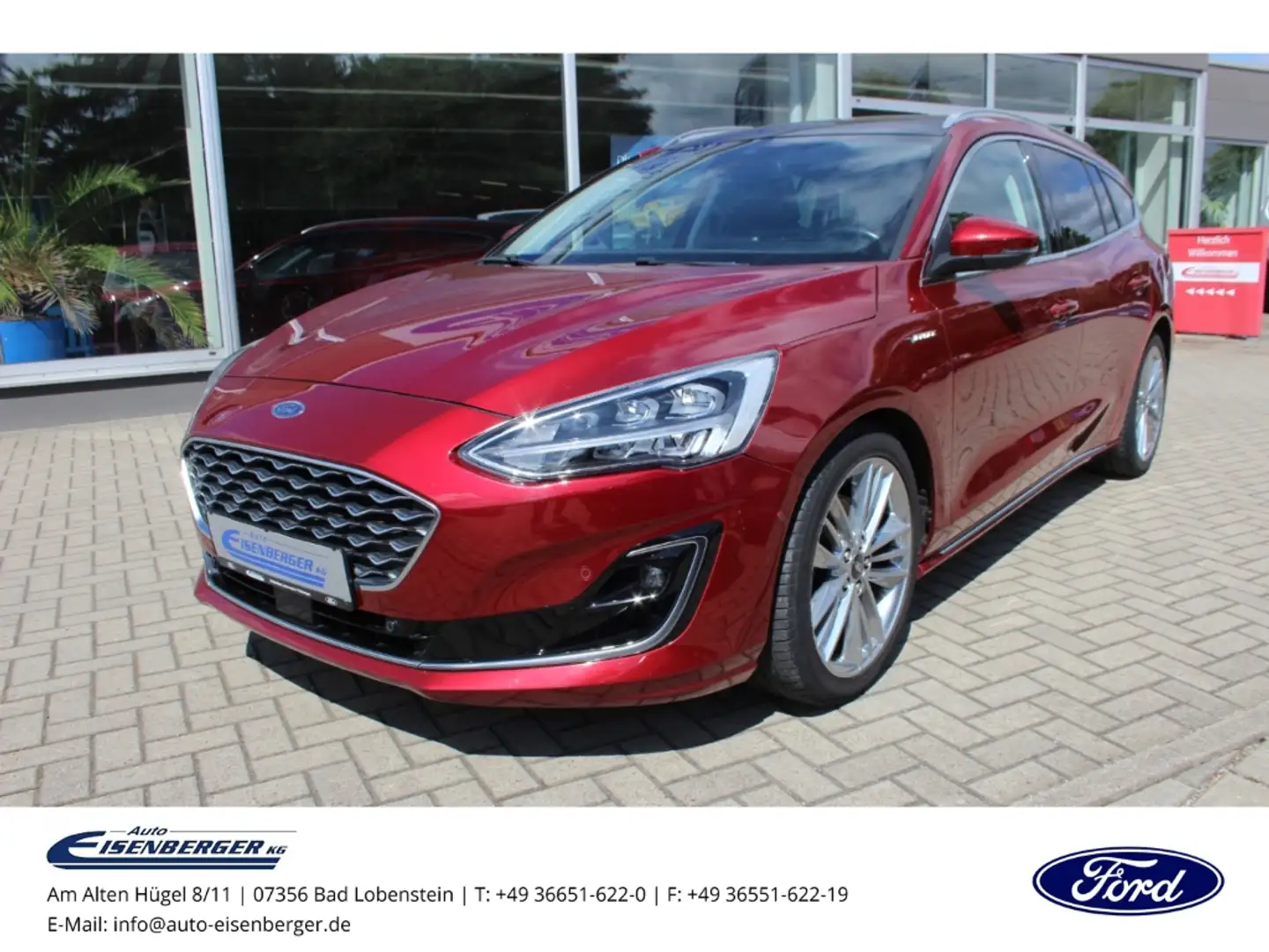 Ford Focus 1.5 Turnier Vignale LED Winterpaket Pano AHZV Rood - 1