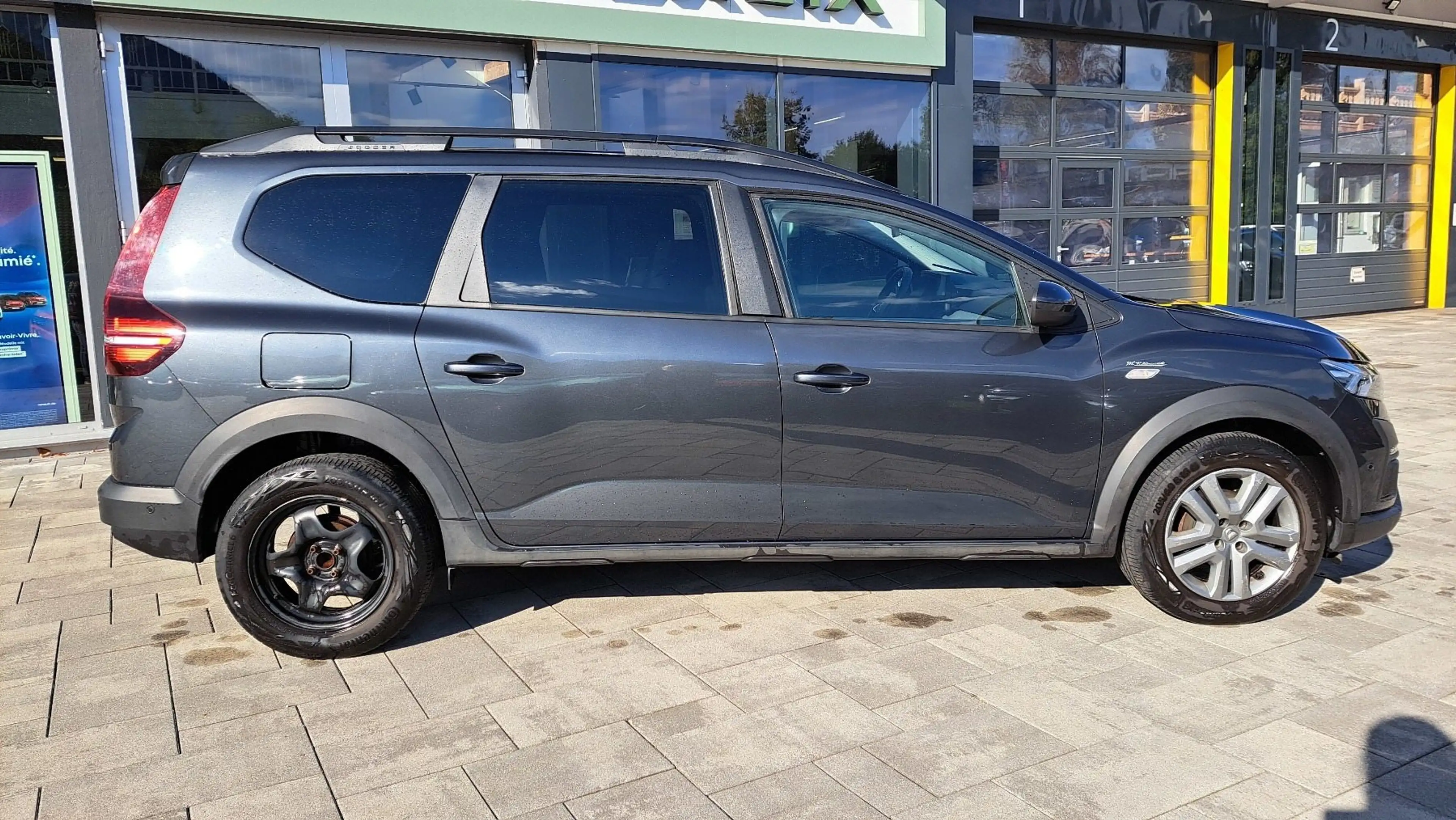 Dacia Jogger Comfort TCe 110 5-Sitzer — photo 4
