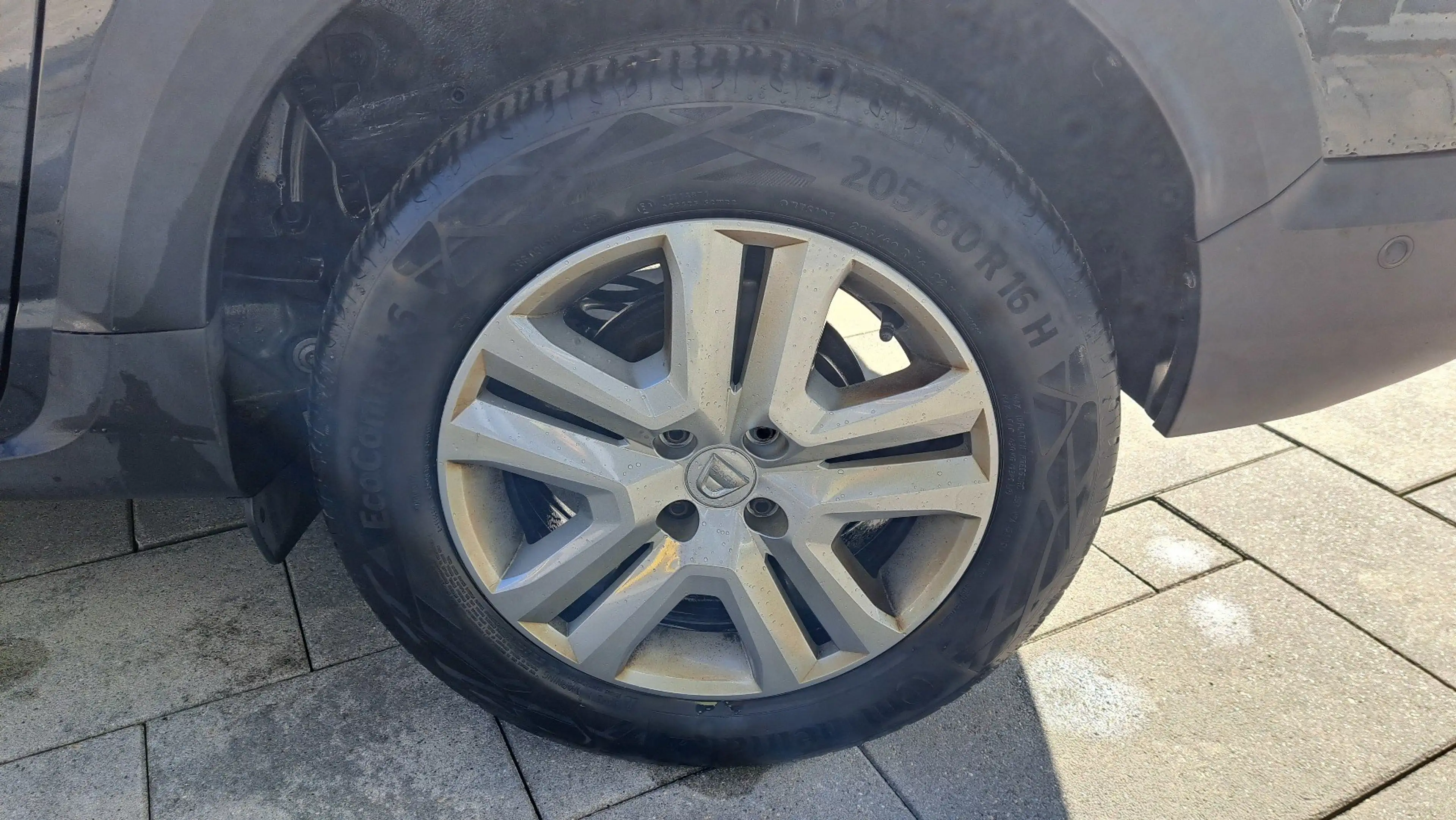 Dacia Jogger Comfort TCe 110 5-Sitzer — photo 9