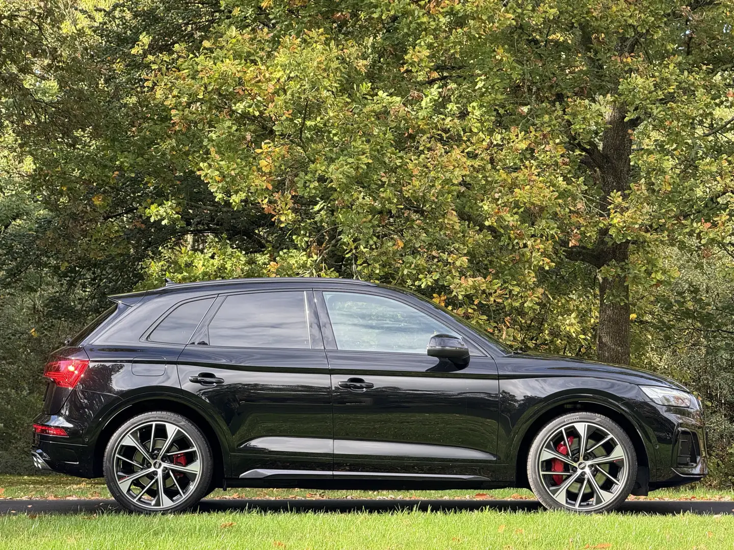 Audi SQ5 3.0 TDI SQ5 quattro Luchtv B&O Zwart - 2