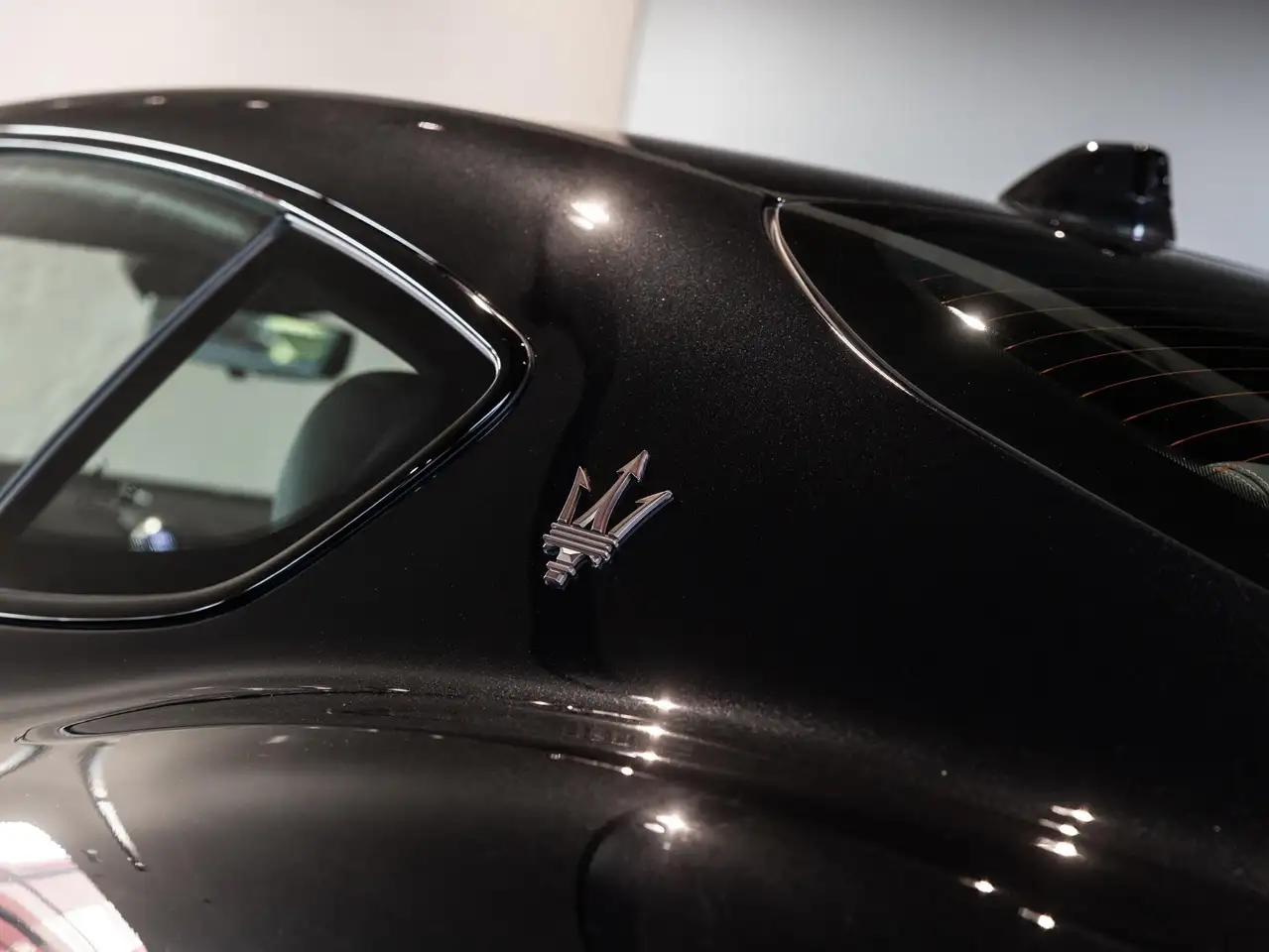Maserati GranTurismo 2025 — фото 15