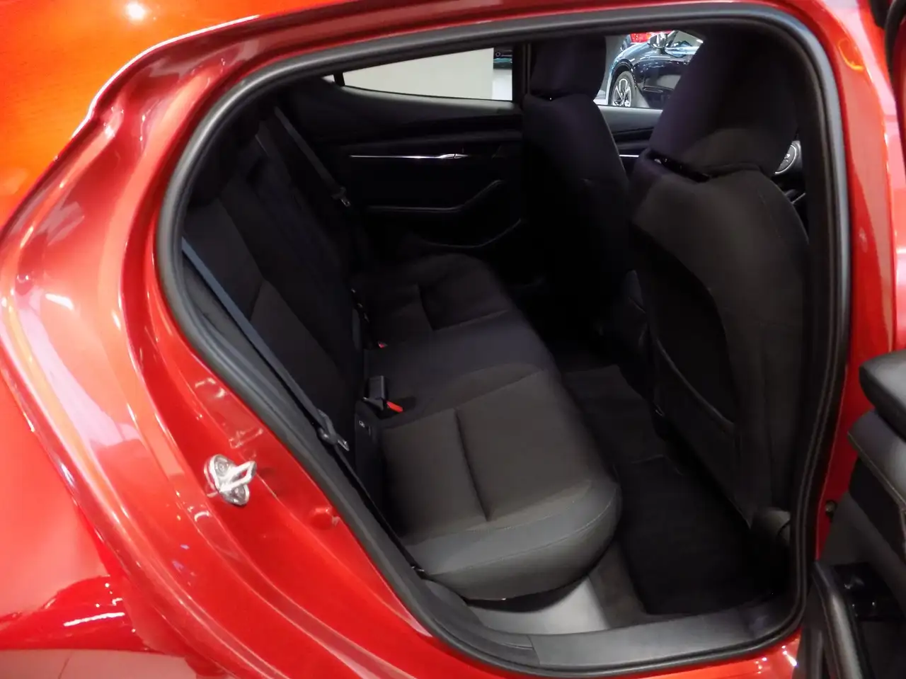 Mazda MAZDA3 Hatchback 2.0i e-Skyactiv-G Skydrive, миниатюра 7