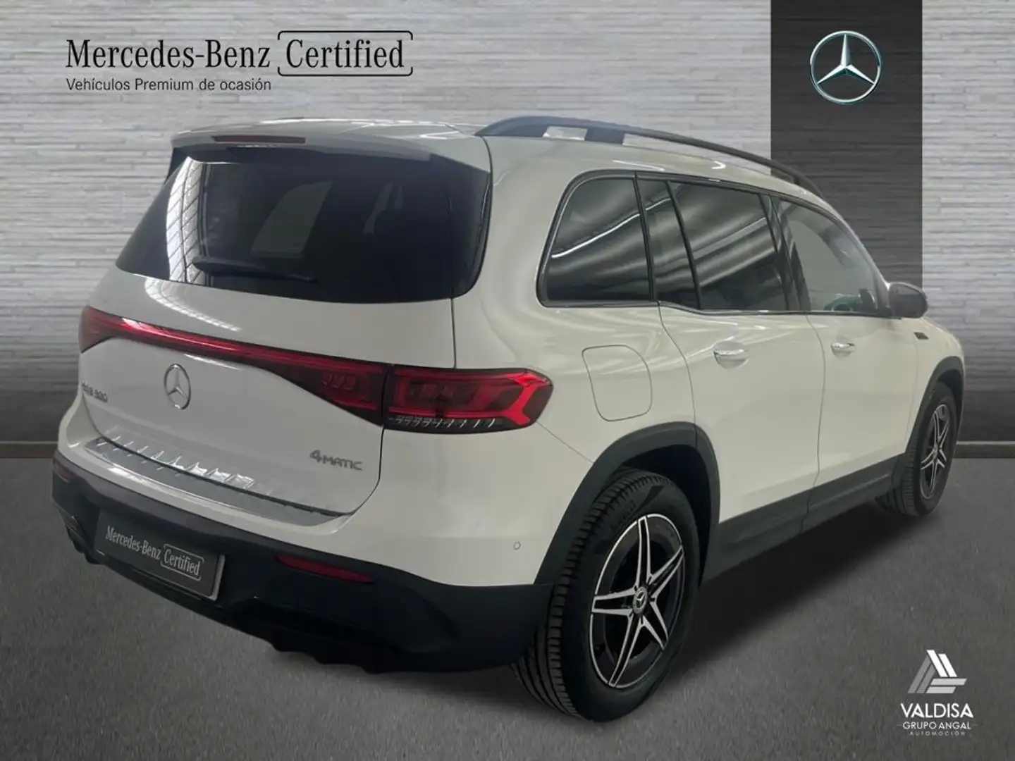 Mercedes-Benz EQB 300 4Matic AMG Line - 2