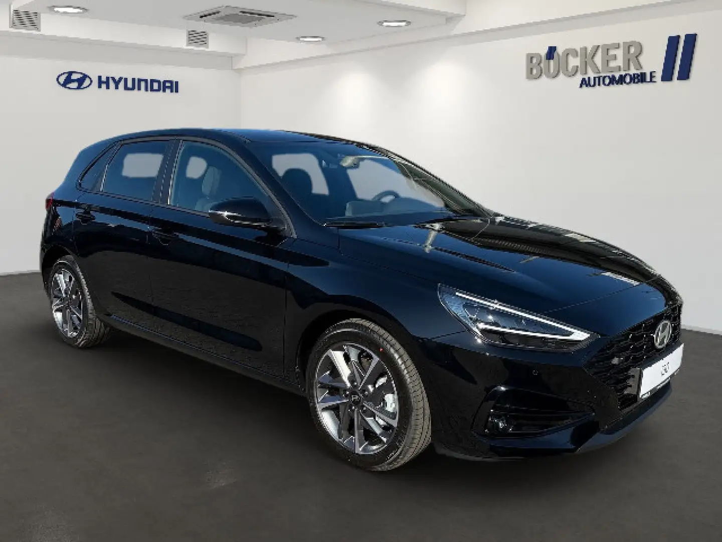 Hyundai i30 1.5 T-GDi 48V 7-DCT Advantage Bluetooth Navi Schwarz - 2