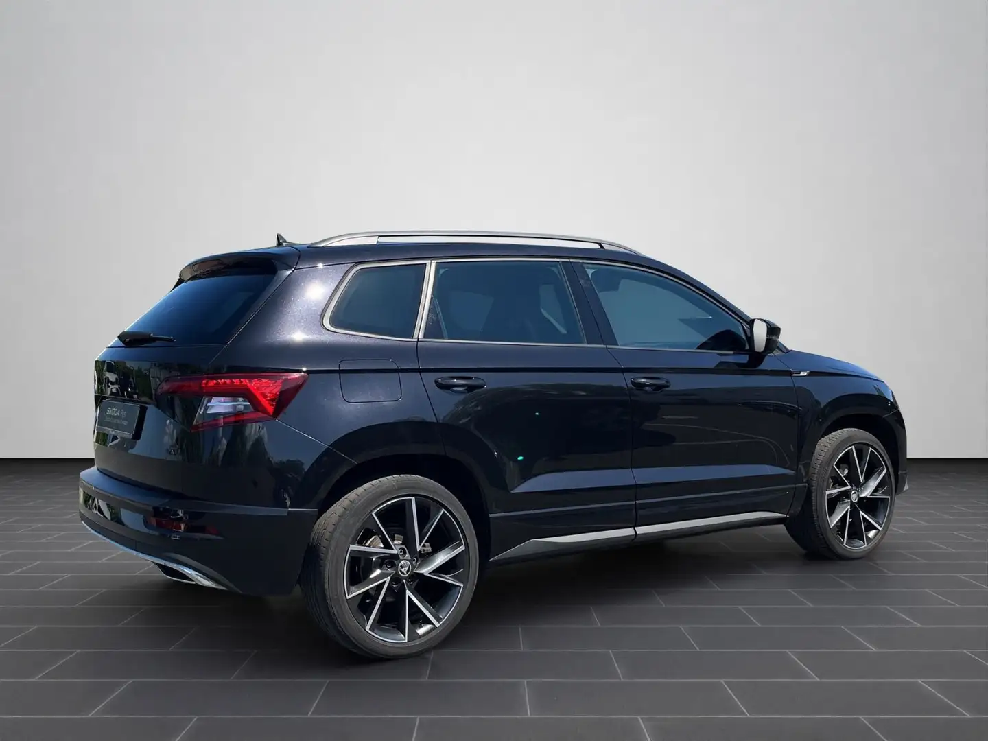 Skoda Karoq Sportline 2.0 TDI DSG 4x4 NAVI AHK ACC LED Noir - 2