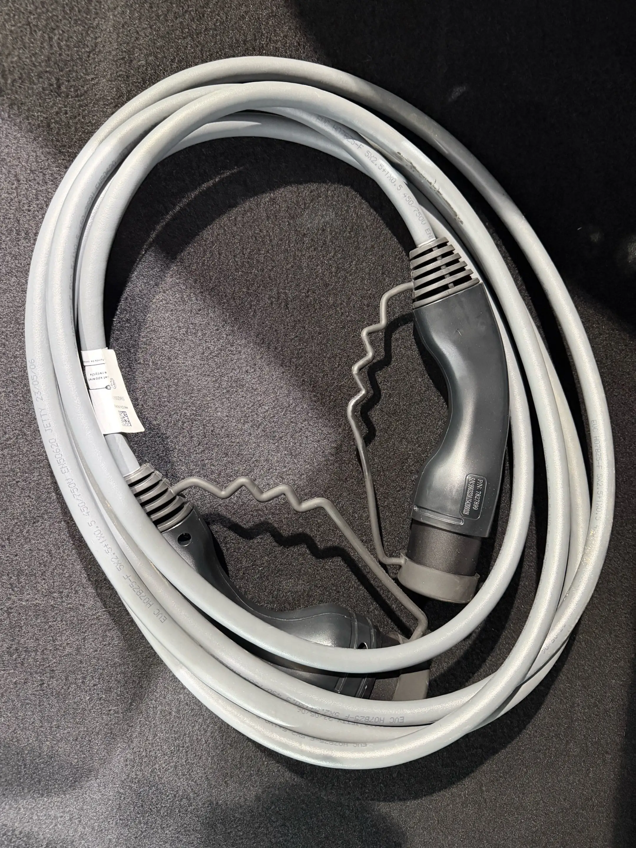 BMW iX1 xDrive30 — photo 18