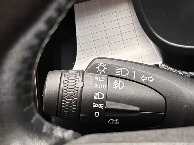 Volvo XC40 view 14