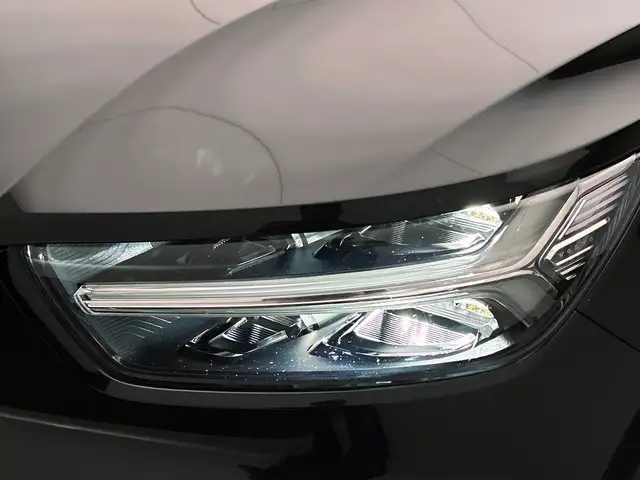 Volvo XC40 view 24