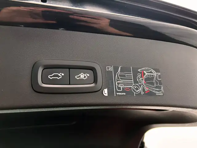 Volvo XC40 view 28
