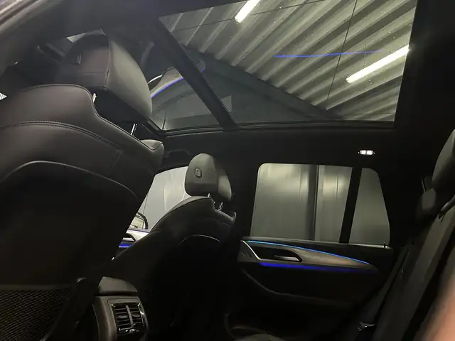 BMW X3 view 11