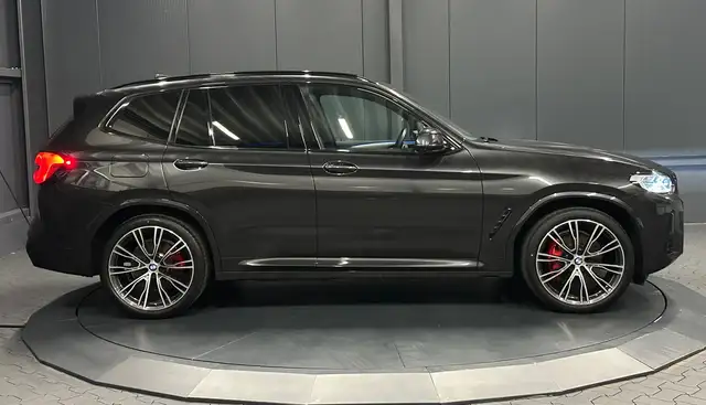 BMW X3 view 6