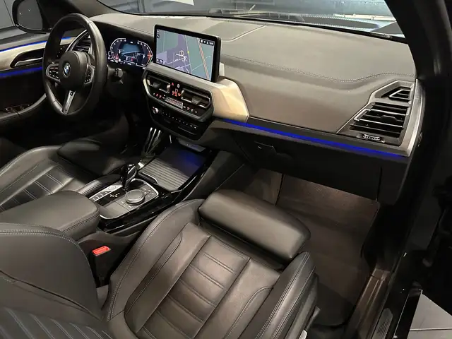 BMW X3 view 13