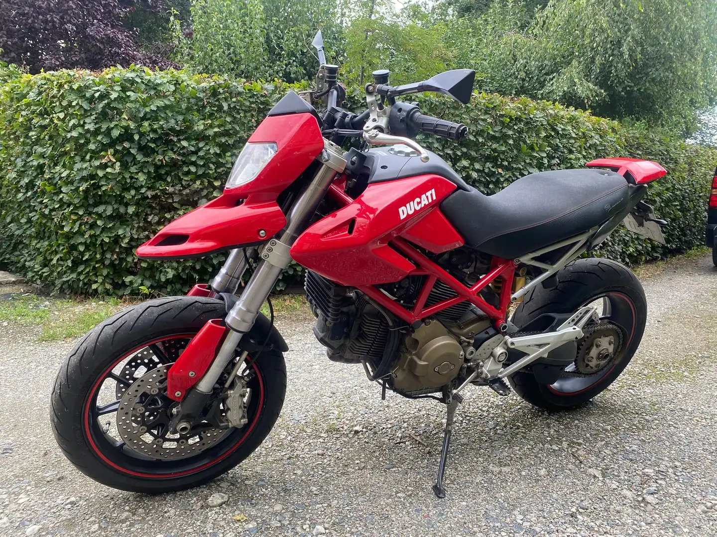 Ducati Hypermotard 1100 Roşu - 1