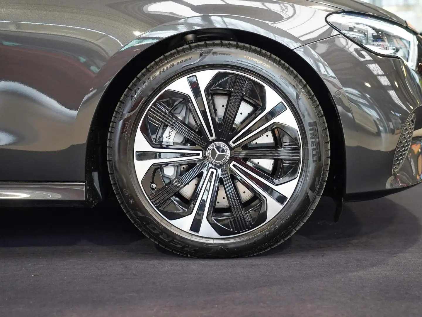 Mercedes-Benz E 300 E 300 de T AVANTGARDE Fahrassistenz 360° Memory Gri - 2