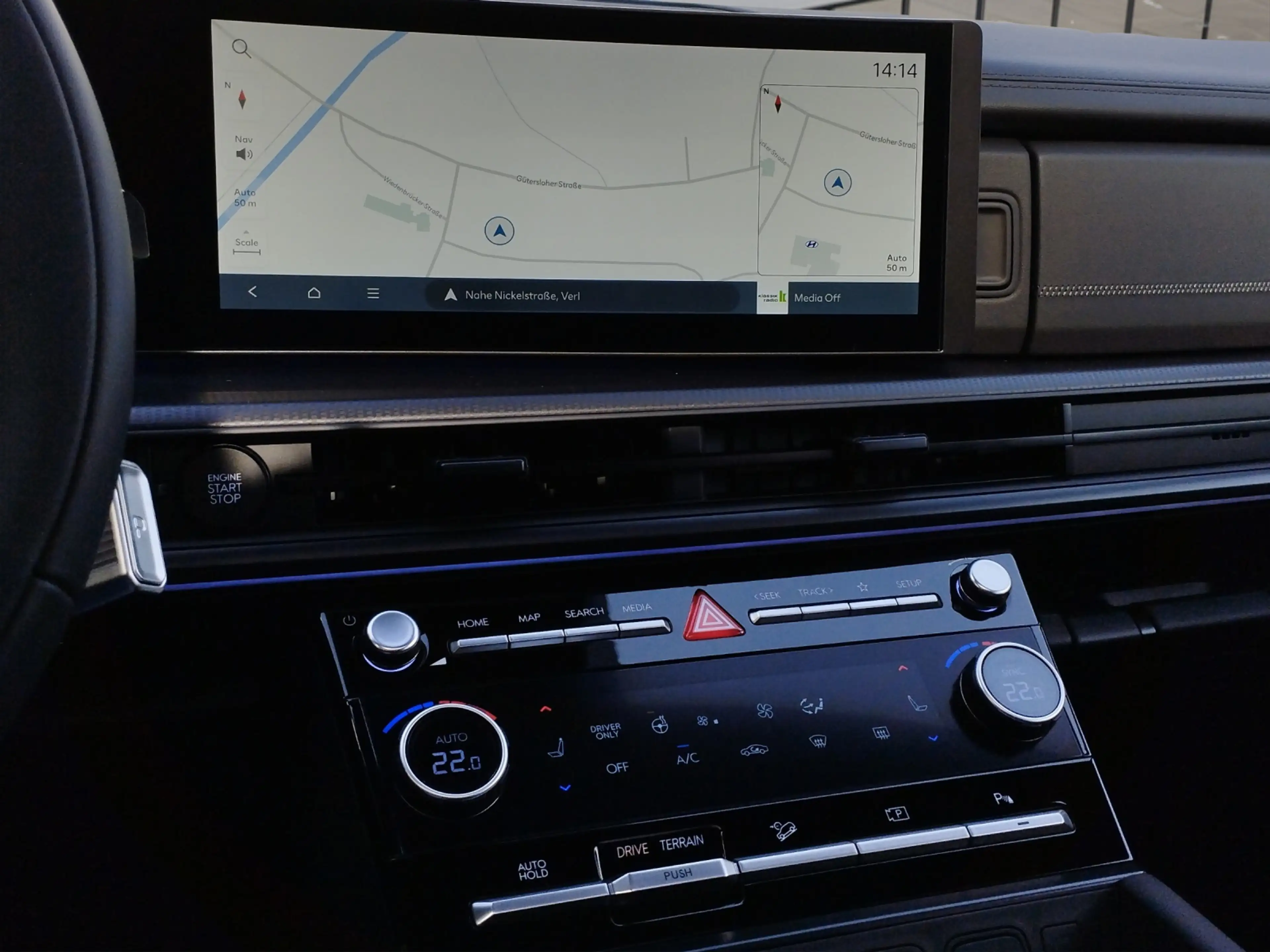 Hyundai SANTA FE Hybrid 1.6 T-GDI 4WD Blackline Pano — photo 15