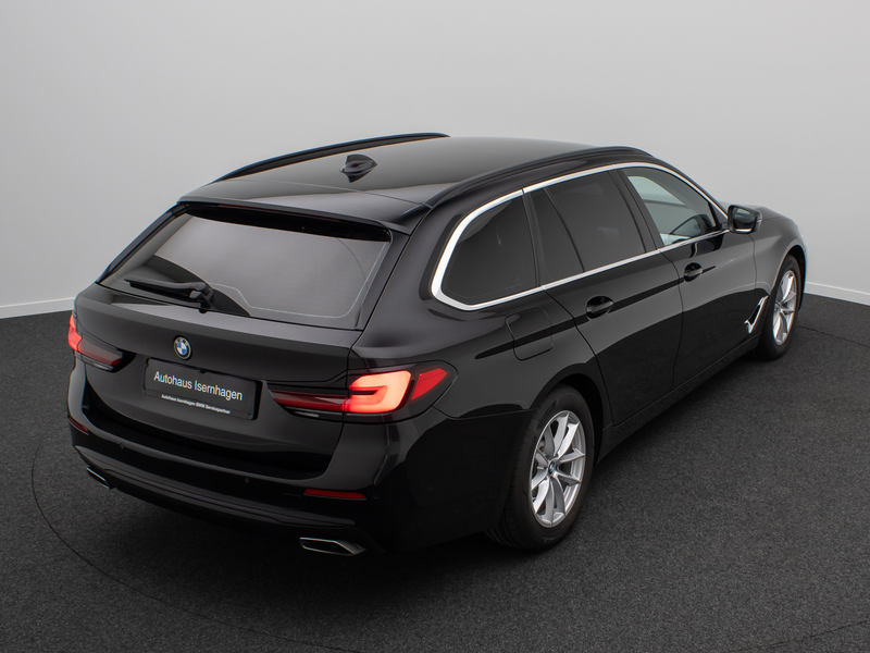 BMW 520 Alarm 4xKlima Kamera HUD DAB DisplKey Sport — photo 7