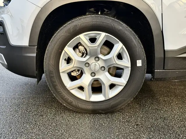 Jeep Avenger view 6