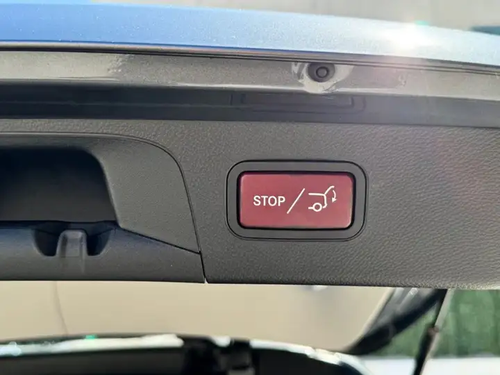 Mercedes-Benz GLC 2022, foto 31
