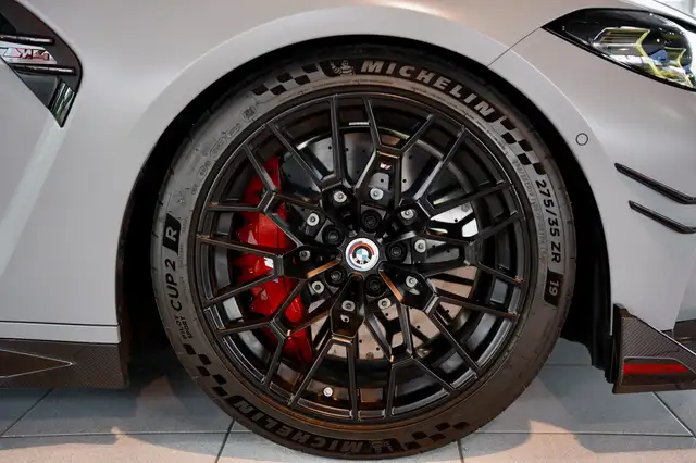 BMW M4 view 15