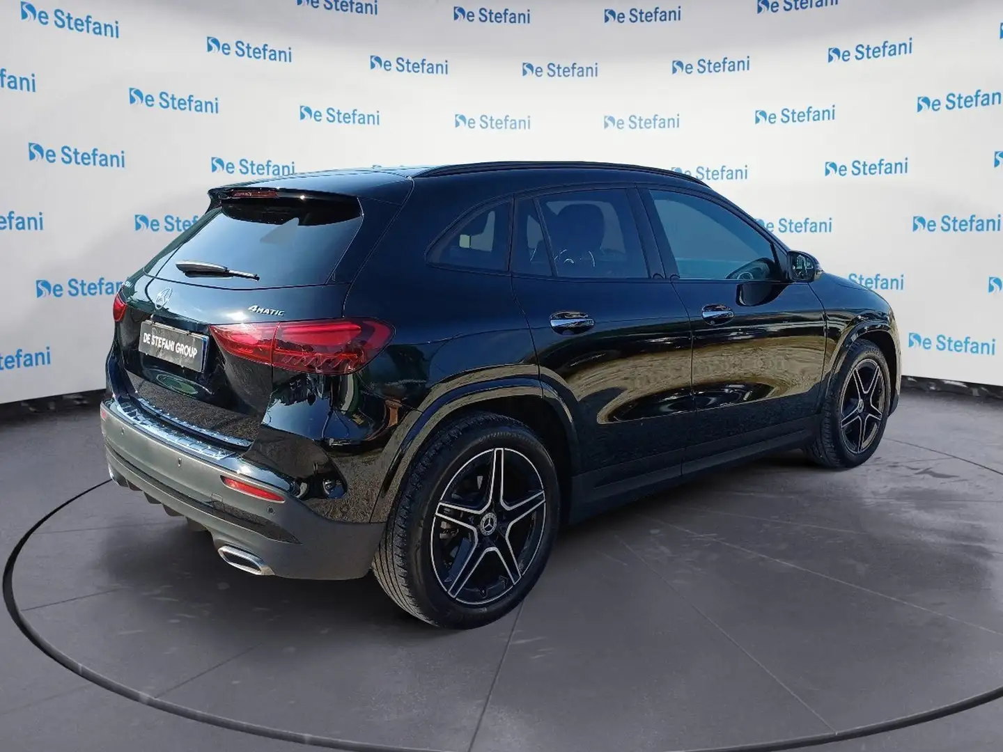 Mercedes-Benz GLA 200 GLA 200 d  4Matic AMG Line Advanced Plus Nero - 2