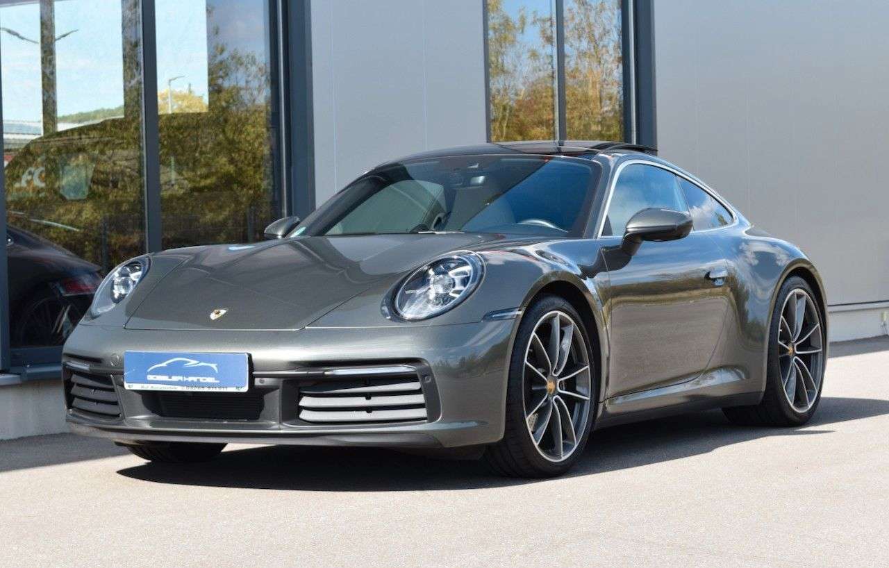 Porsche 992