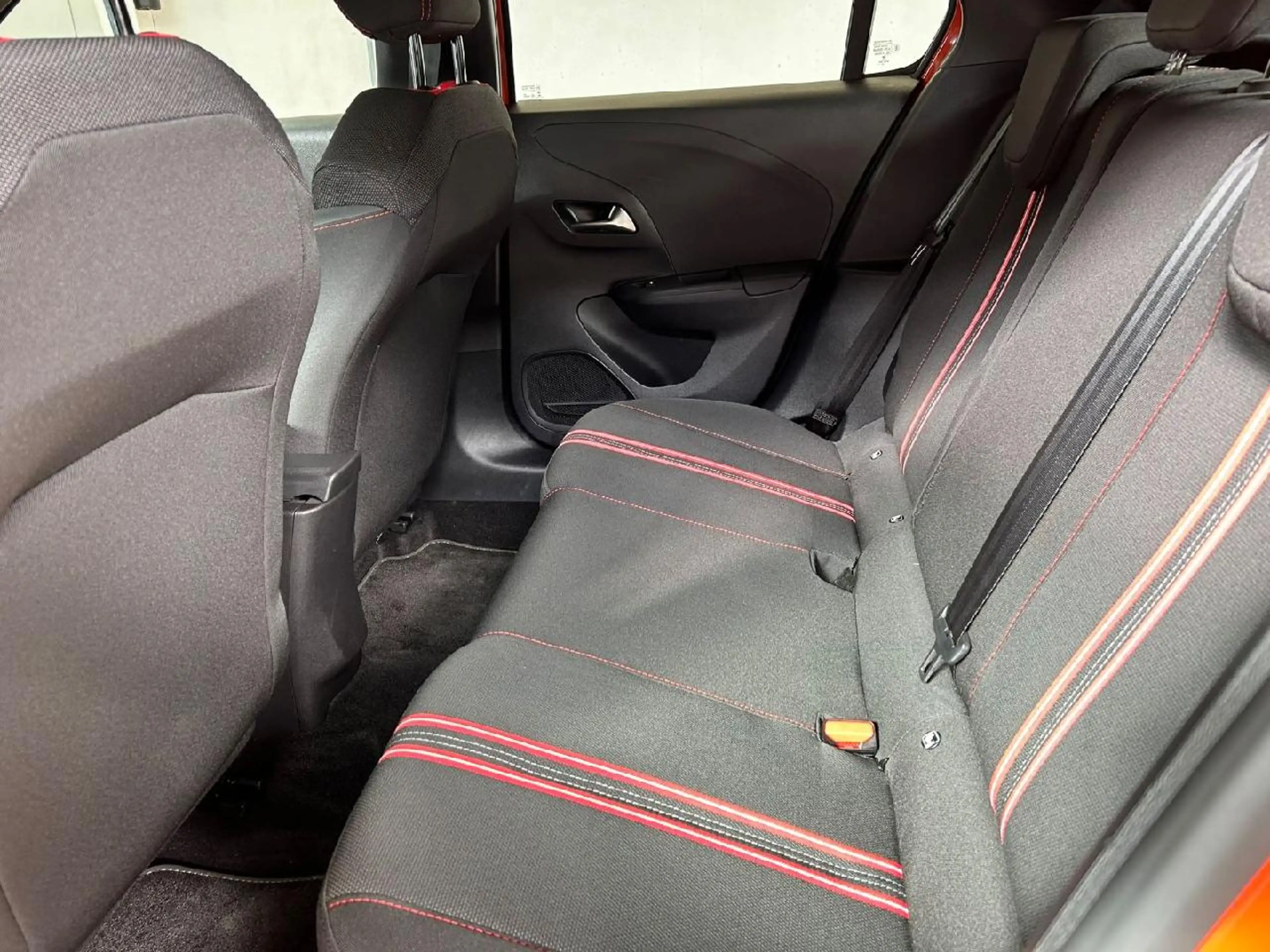 Opel Corsa-e e GS Line CarPlay Kamera Winterp. — photo 9