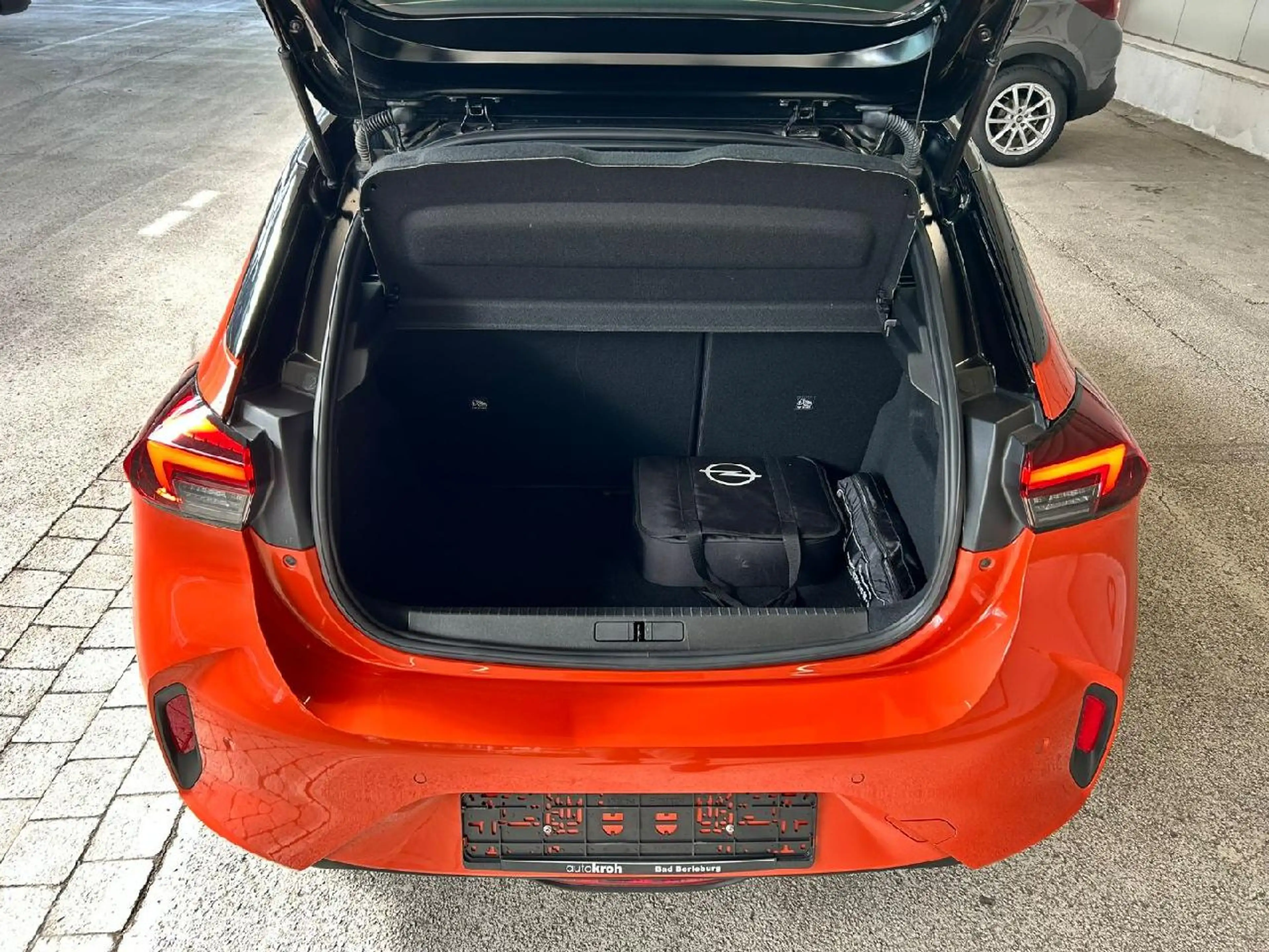 Opel Corsa-e e GS Line CarPlay Kamera Winterp. — photo 12