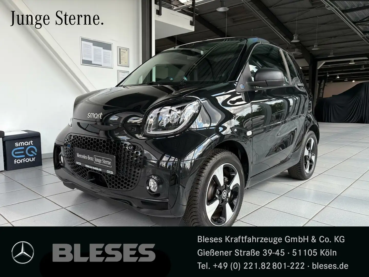 smart forTwo smart EQ cabrio Passion+Exclusive+22kW+LED+Kamera Schwarz - 1