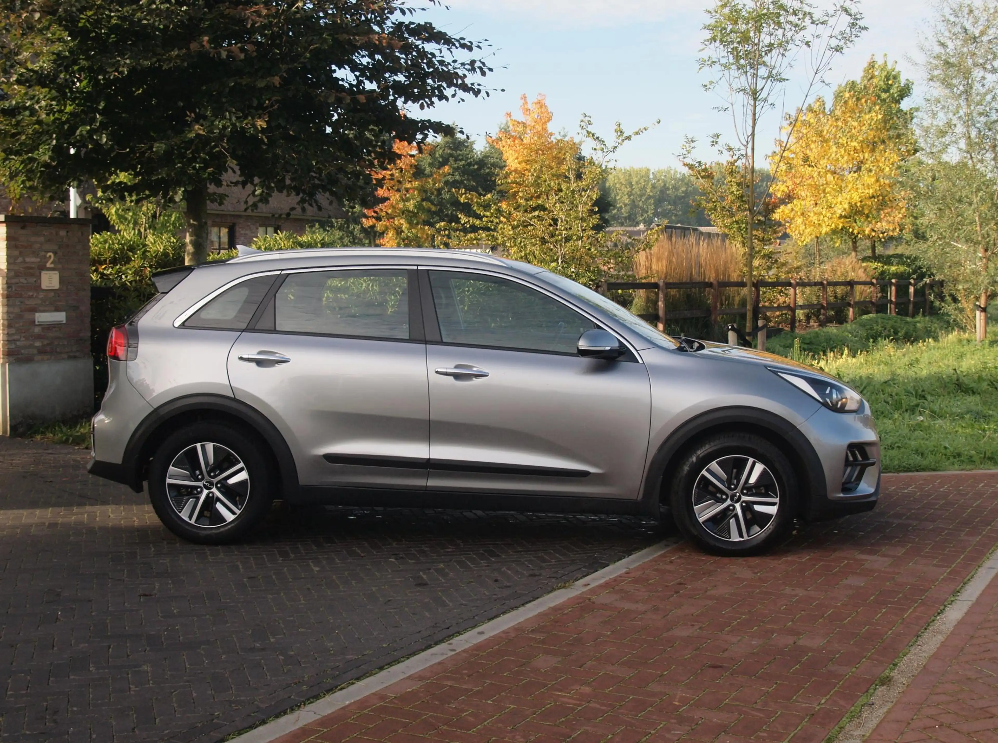 Kia Niro 1.6 GDi Hybrid DynamicLine | Camera | Trekhaak | A — photo 11