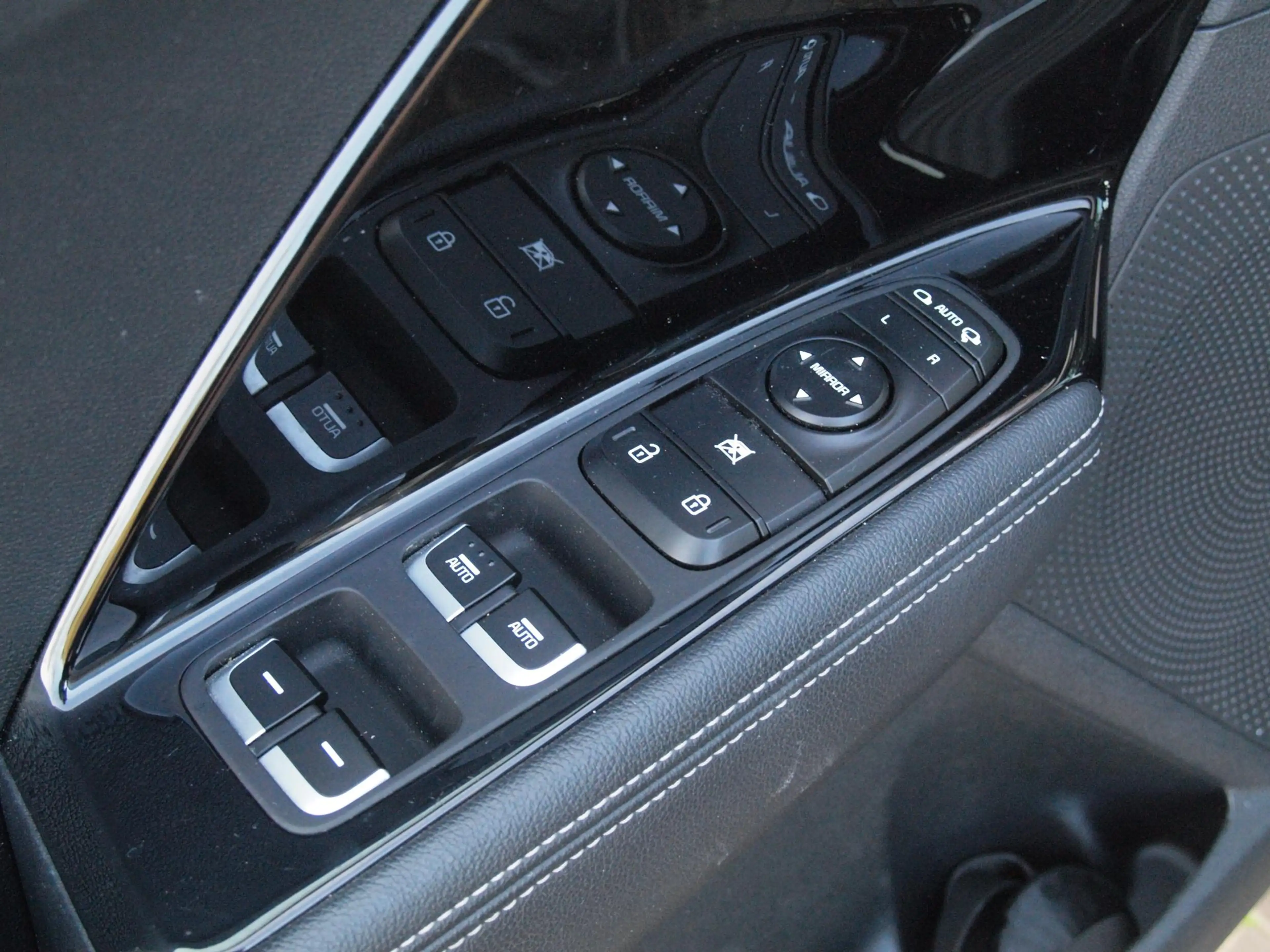 Kia Niro 1.6 GDi Hybrid DynamicLine | Camera | Trekhaak | A — photo 24